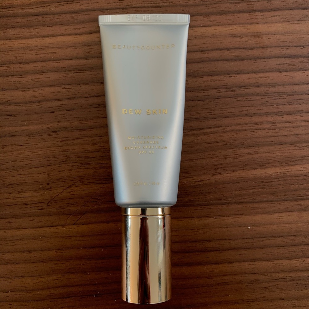 Beautycounter Dew Skin Tinted Moisturizer